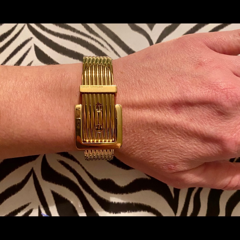 NWOT Michael Kors Ribbed Buckle Bangle Bracelet
